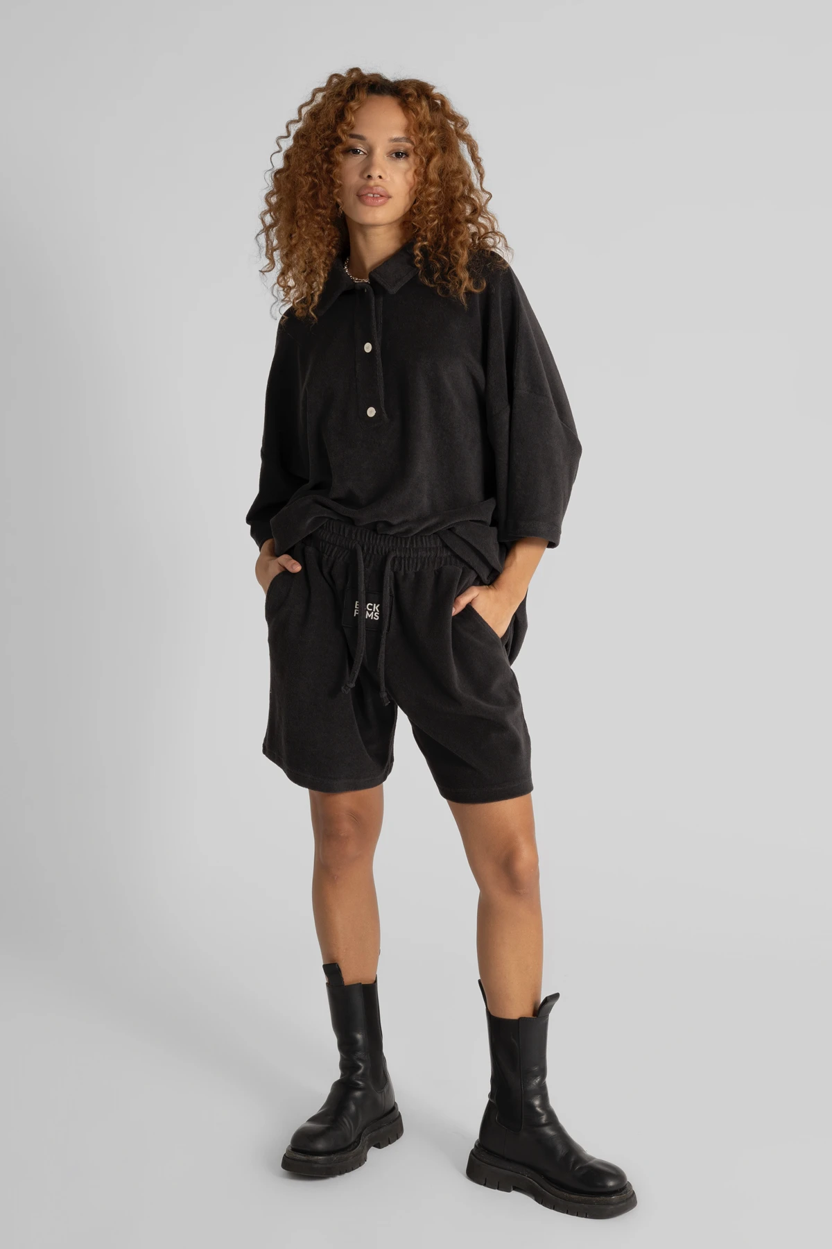 SS24_TERRY_Shorts_Anthracite_2
