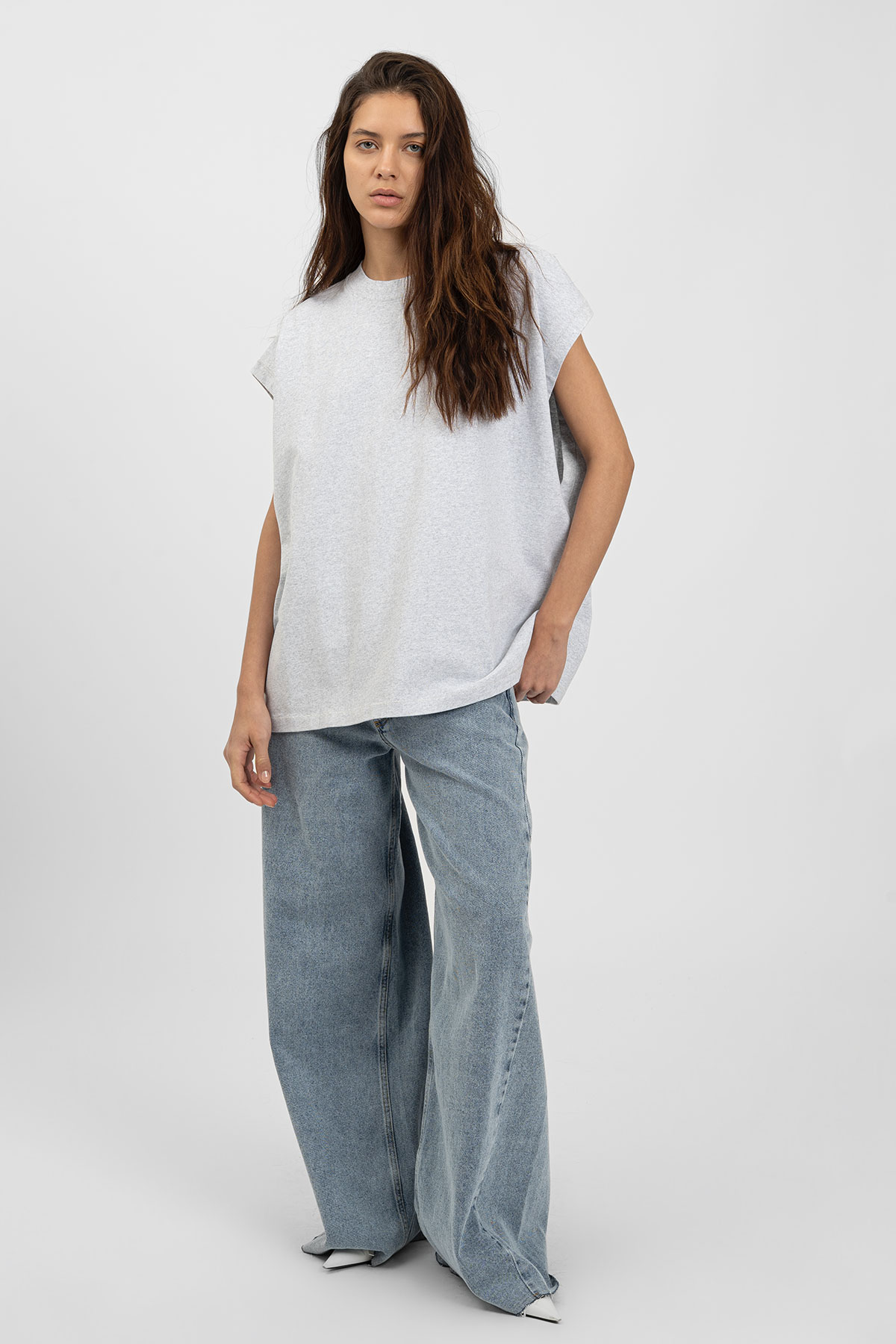 THE_MENU_ECom_bp_HEAVY_013_SleevelessTee_Grey_1