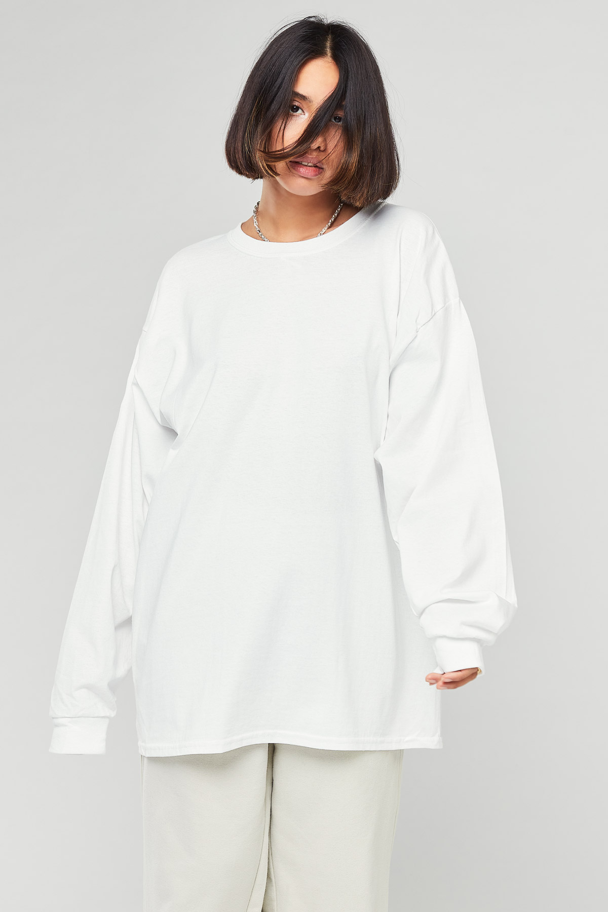 OBVIOUSLY OVERSIZED Long Tee White
