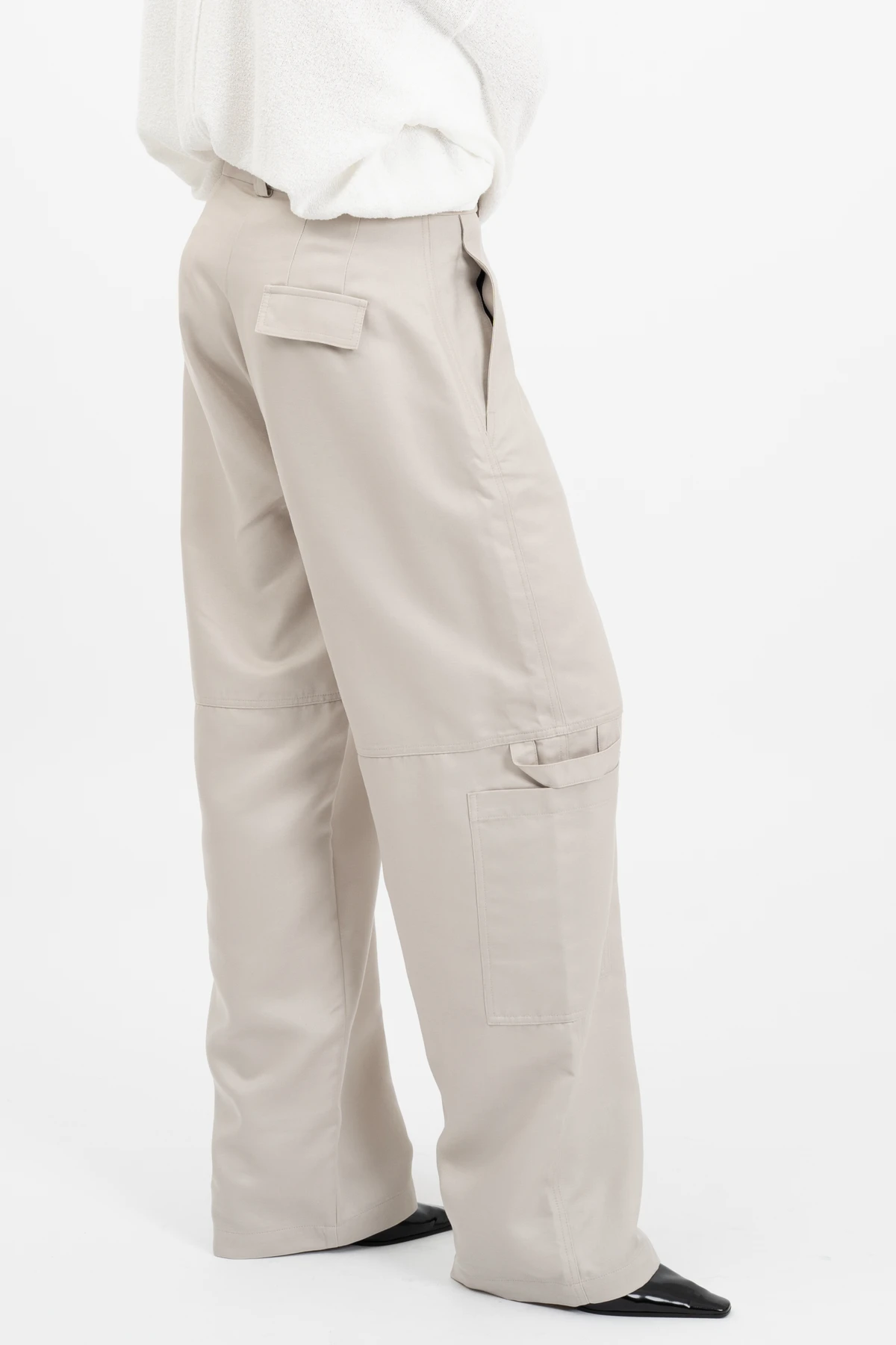 AW24_ECom_BAOLA_Cargo_Greige_2