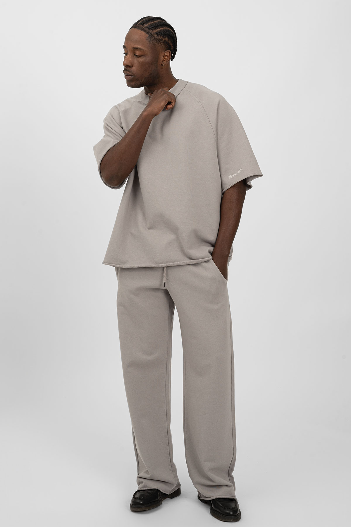 SS25_ECom_bp_HONEY_1_Tee_Stone_4