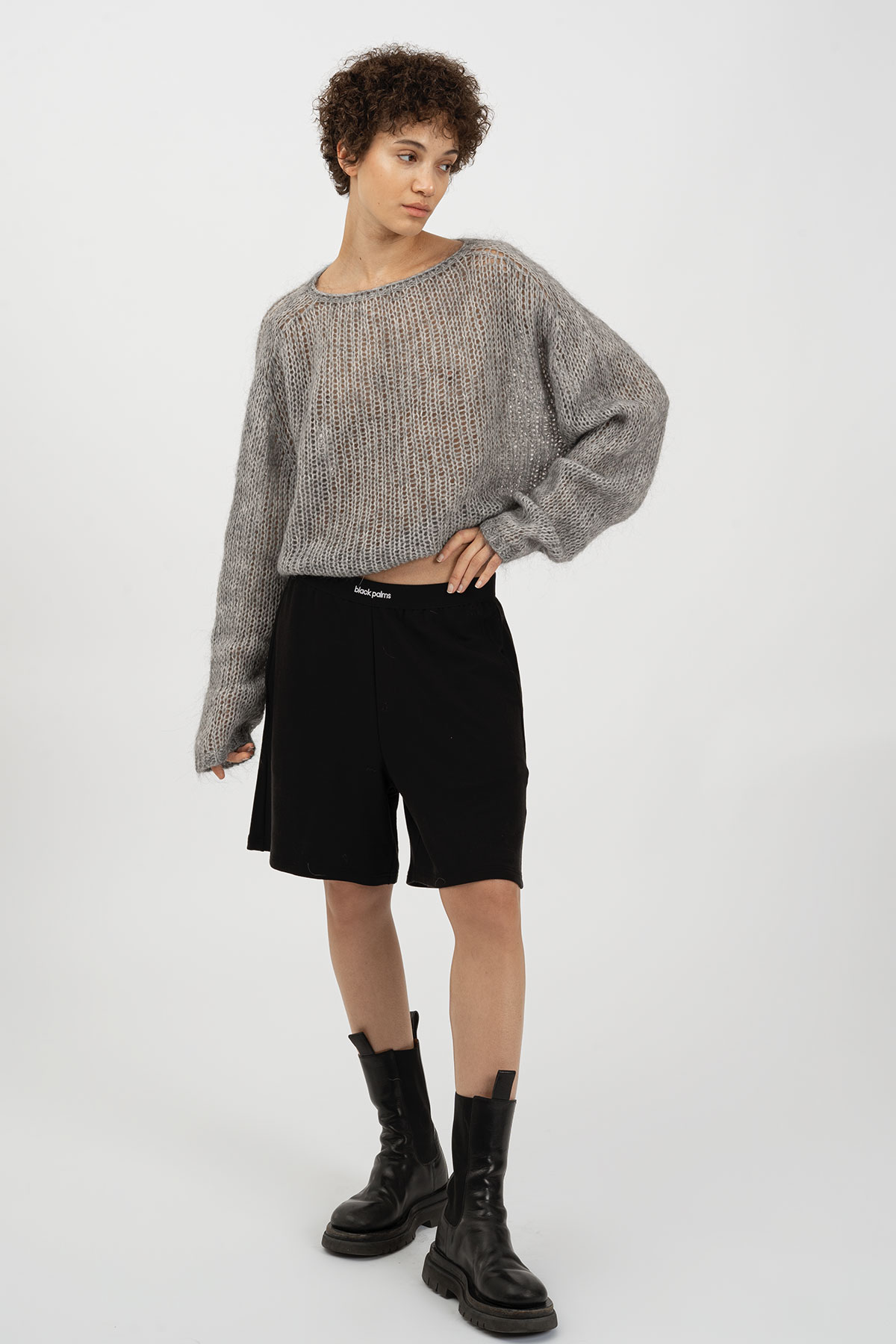 SS25_ECom_bp_ZUSIE_Shorts_Black_3