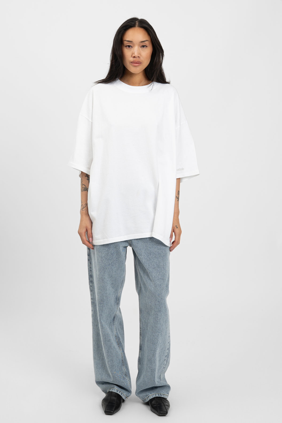THE_MENU_ECom_bp_ICONIC_001_Tee_White