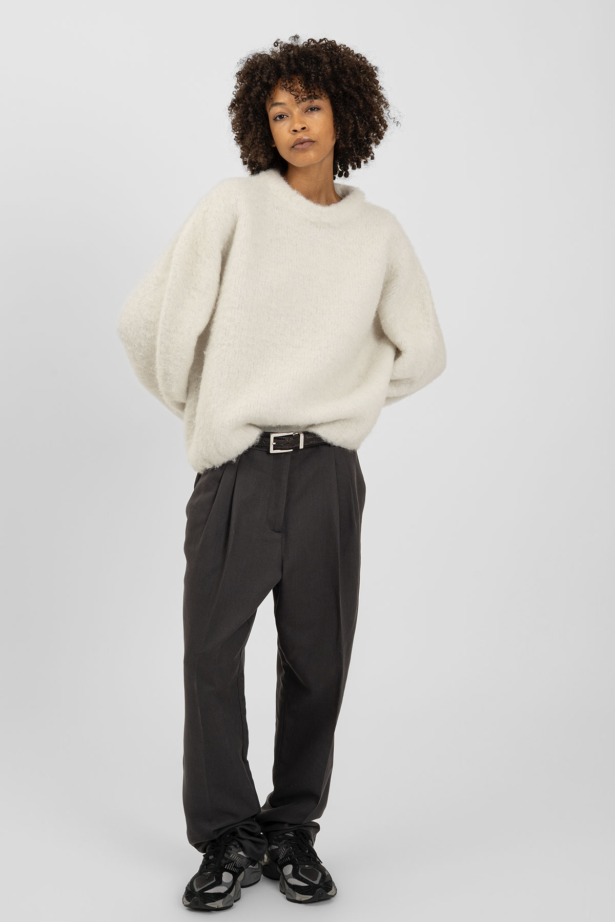 MOMO Sweater Greige