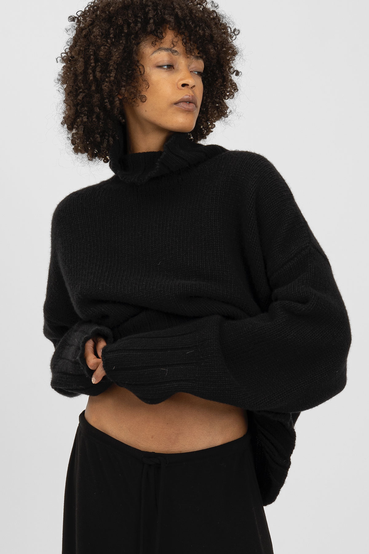 SUMY Turtle Black