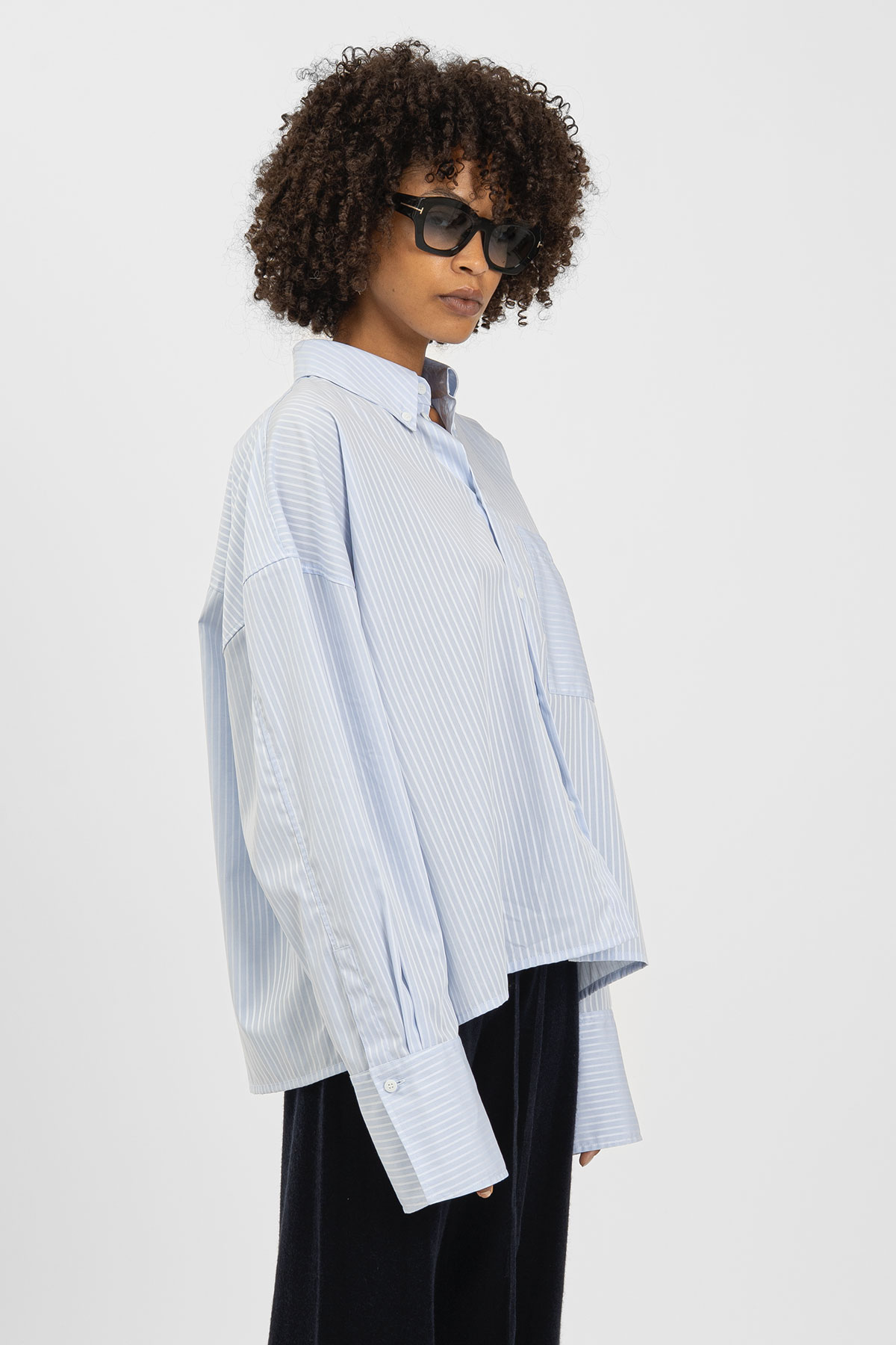 AW25_ECom_bp_YUKY_Shirt_Light_Blue_2