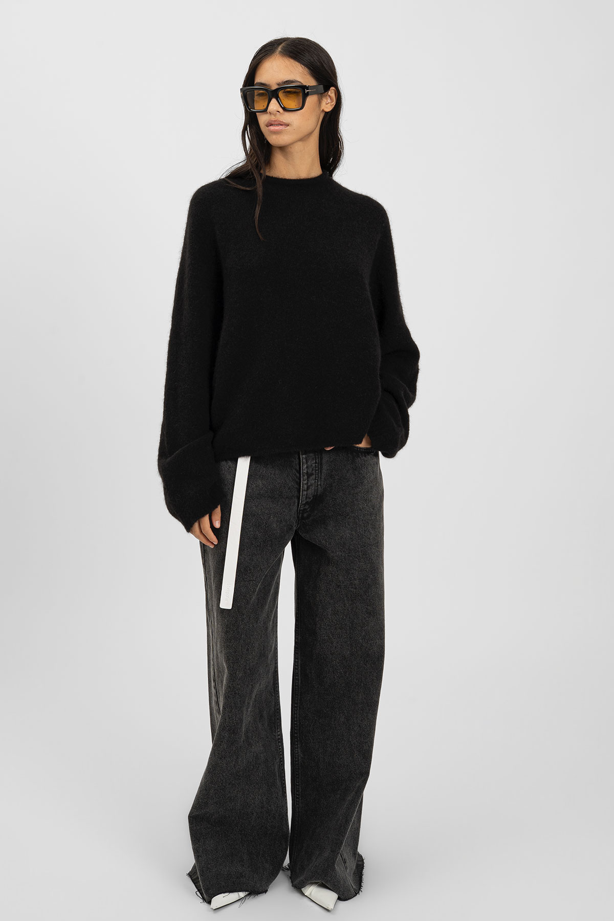 YUNA Sweater Black